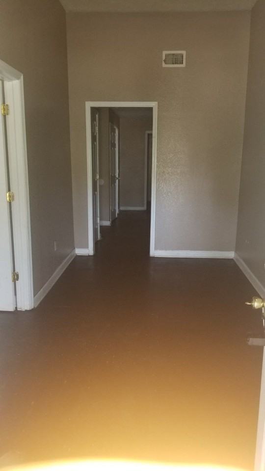 2617 3rd Ave - Photo 2 of 11