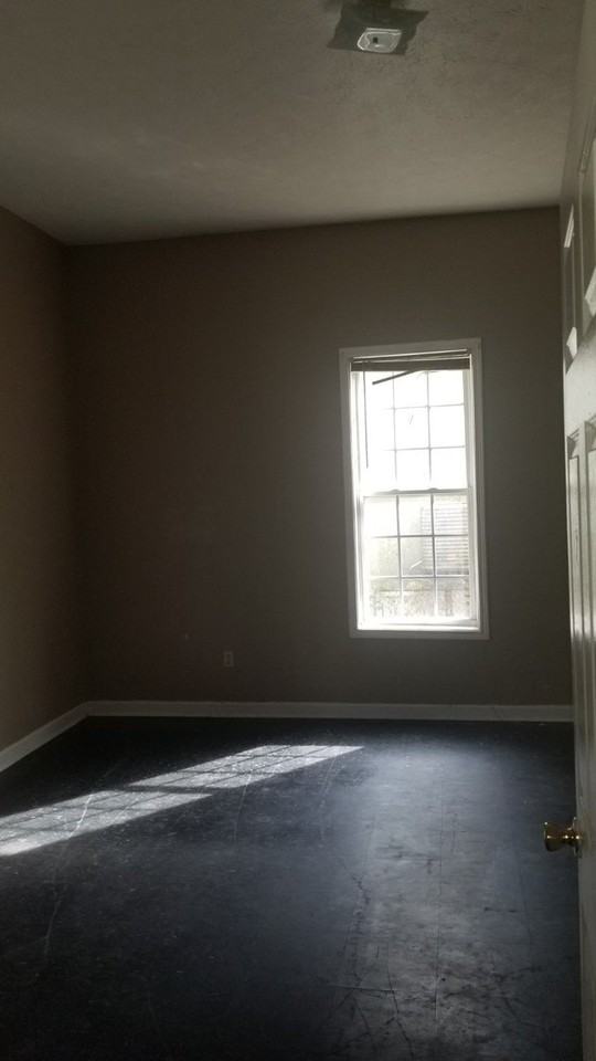 2617 3rd Ave - Photo 3 of 11