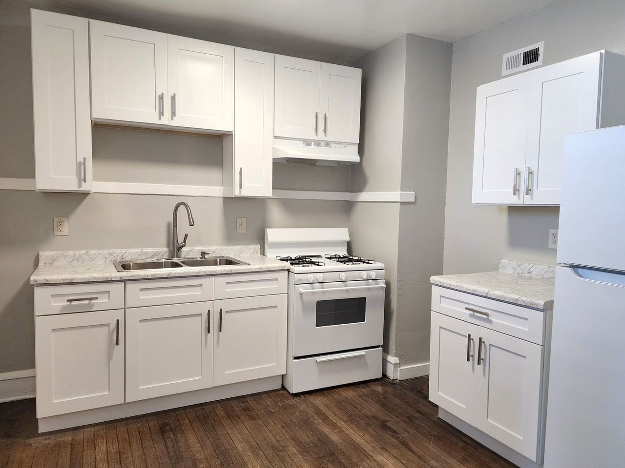 1501-1503 N. Kolin/4316-4322 W. LeMoyne - Photo 2 of 14