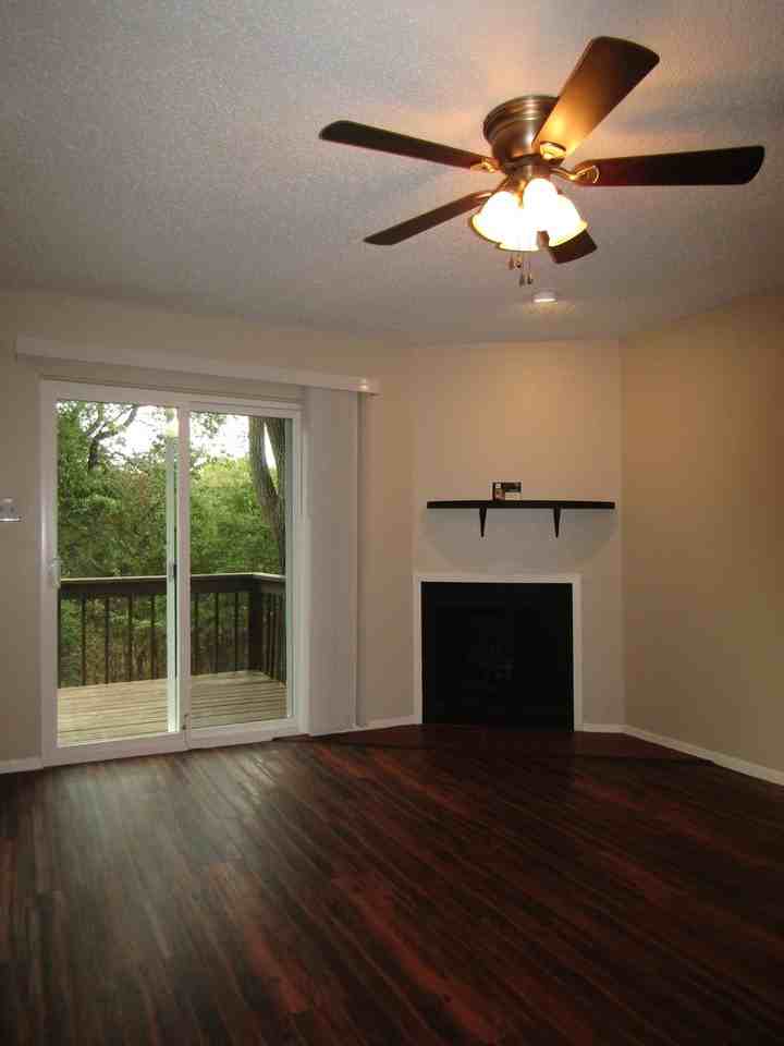 812A Ramble Ln - Photo 4 of 18