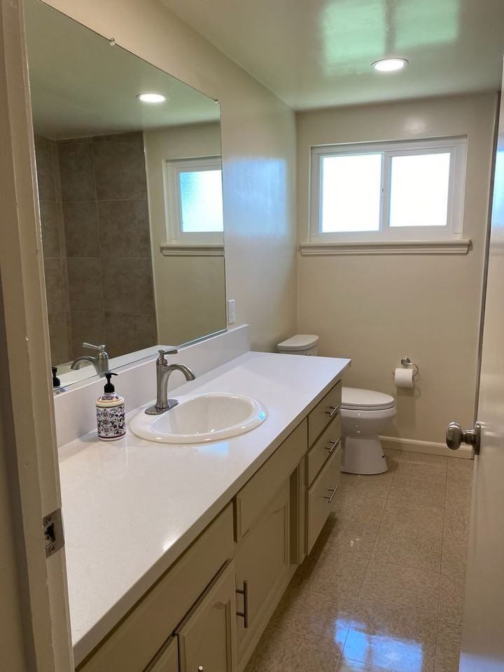 3301 Dwight St - Photo 6 of 14