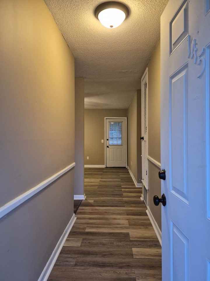 145 Deerwood Ct - Photo 2 of 21