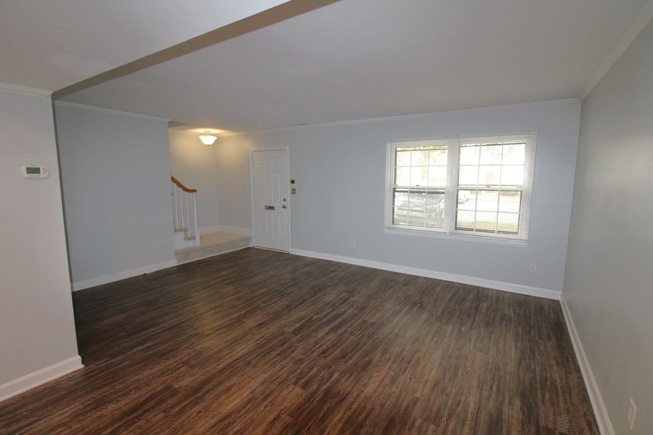 6424 Old Pineville Rd #A - Photo 5 of 24