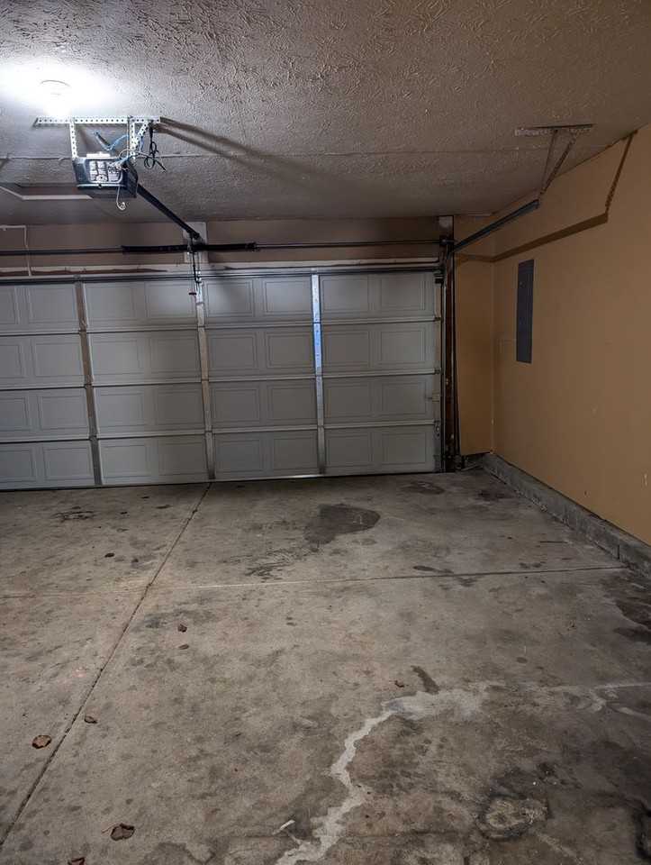 3024 Percheron Ln - Photo 3 of 11