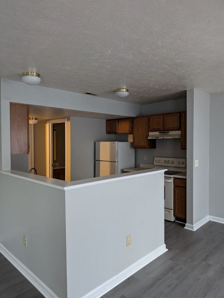 3024 Percheron Ln - Photo 4 of 11