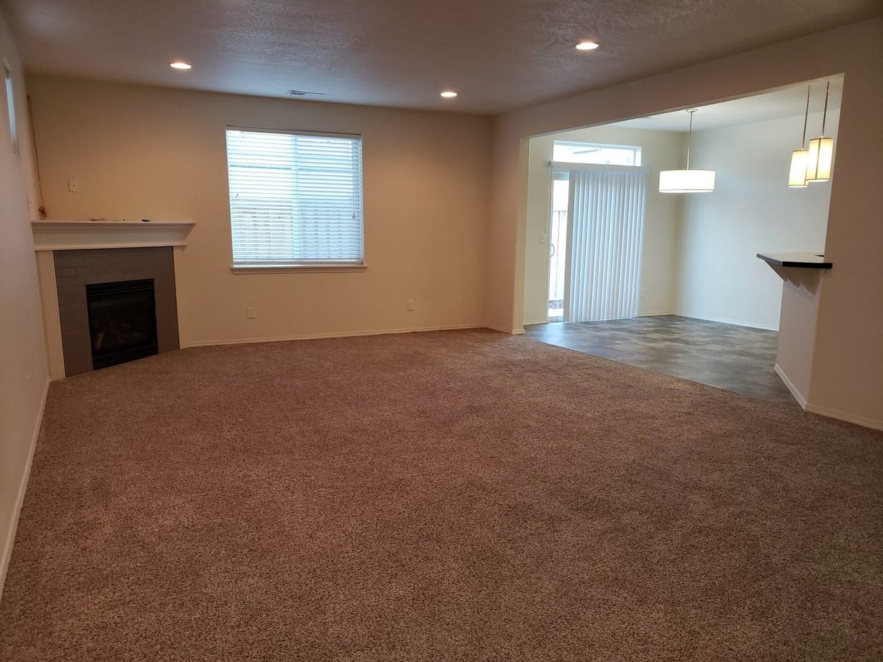 1845 Adelman Loop - Photo 4 of 10