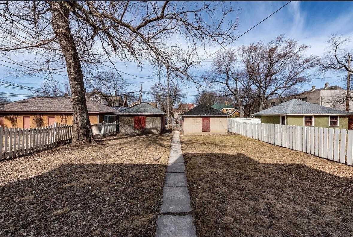 3034 W State St - Photo 4 of 17