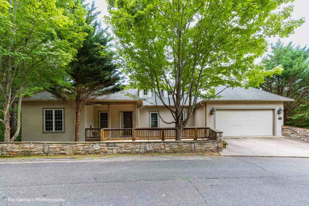 370 Country Club Dr - Photo 4 of 30