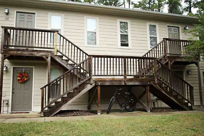 1513 E Franklin St Apt 107a