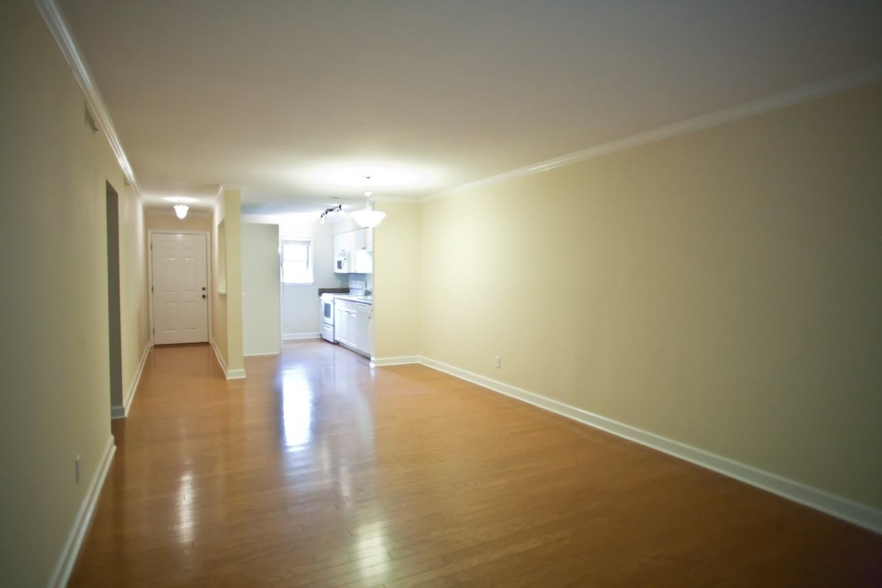 1513 E Franklin St Apt 107a - Photo 6 of 12