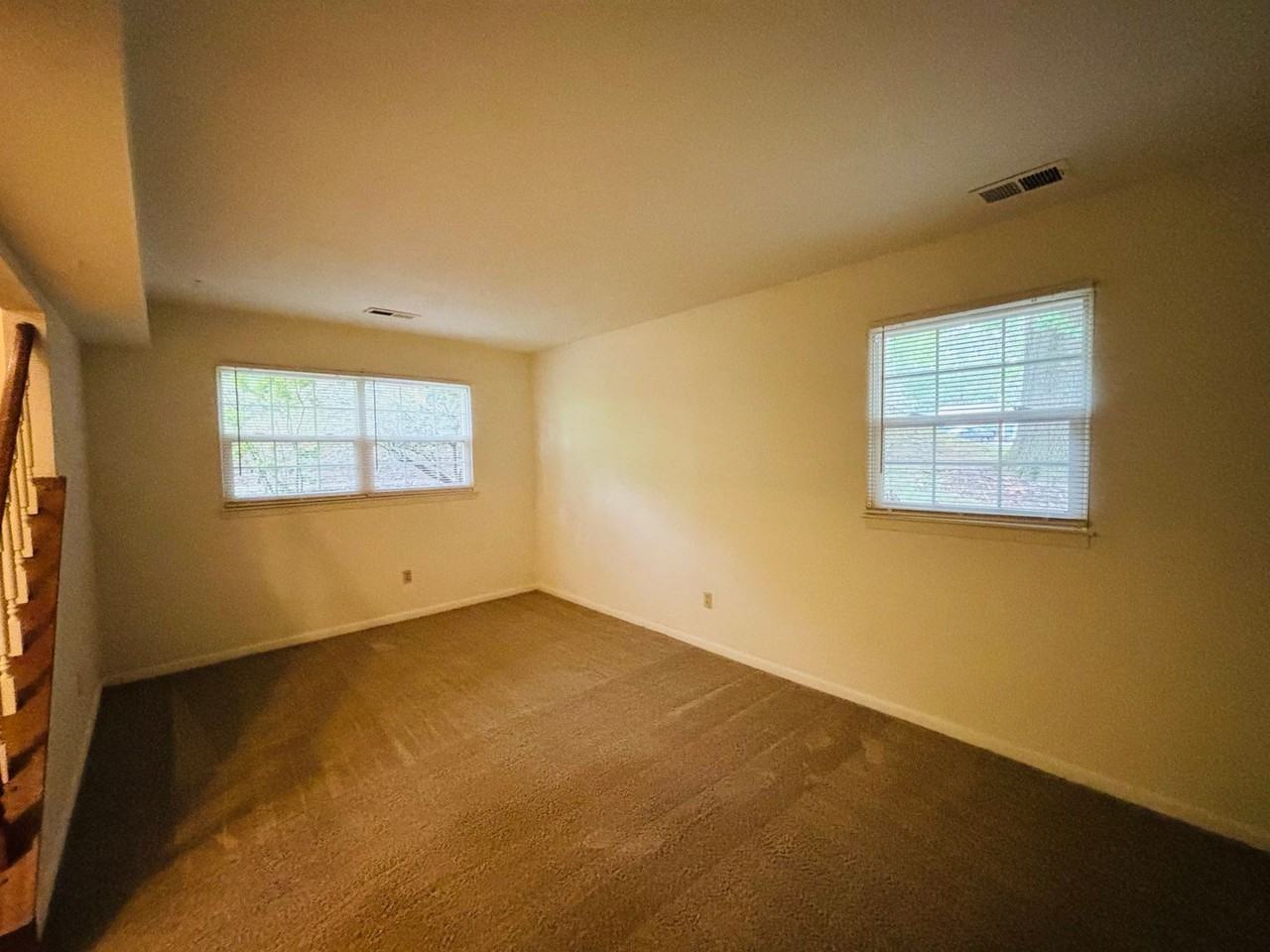 446 Marlington St - Photo 4 of 14
