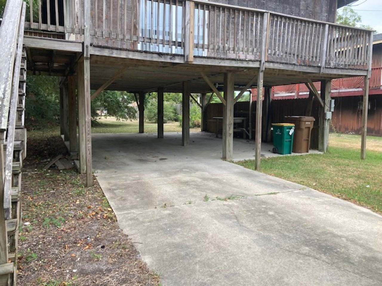 353 Morton Ave - Photo 4 of 9