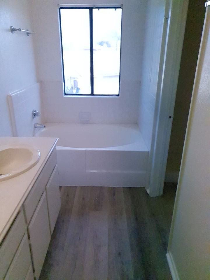 10380 Crossing Green Cir - Photo 7 of 14
