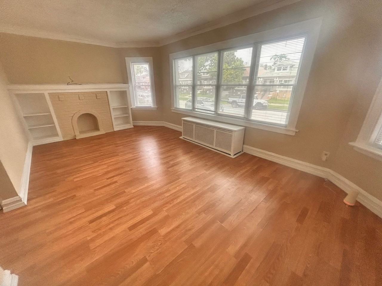 8740 S Justine St - Photo 5 of 25