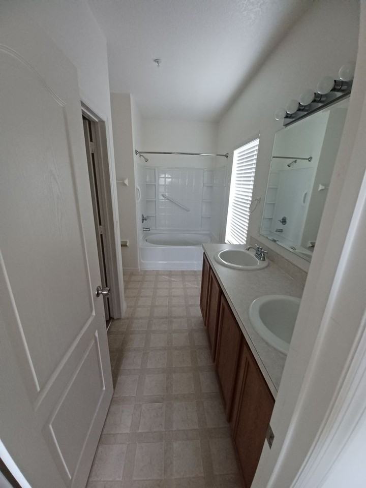 1642 Scarlet Oak Loop - Photo 6 of 7