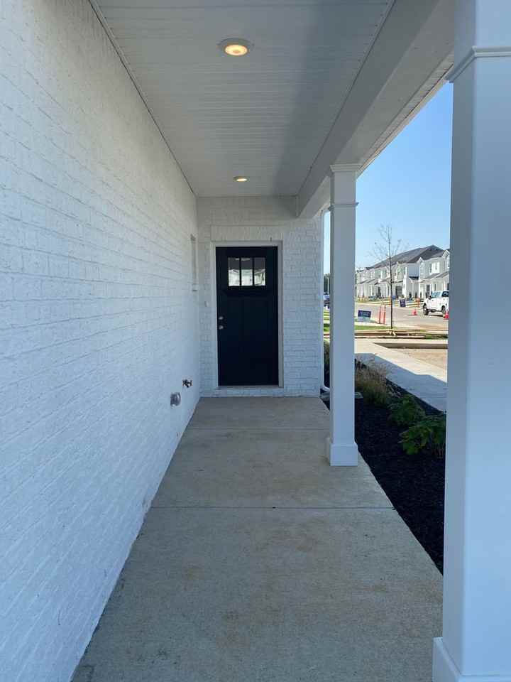 1802 Streamsong Dr - Photo 4 of 35