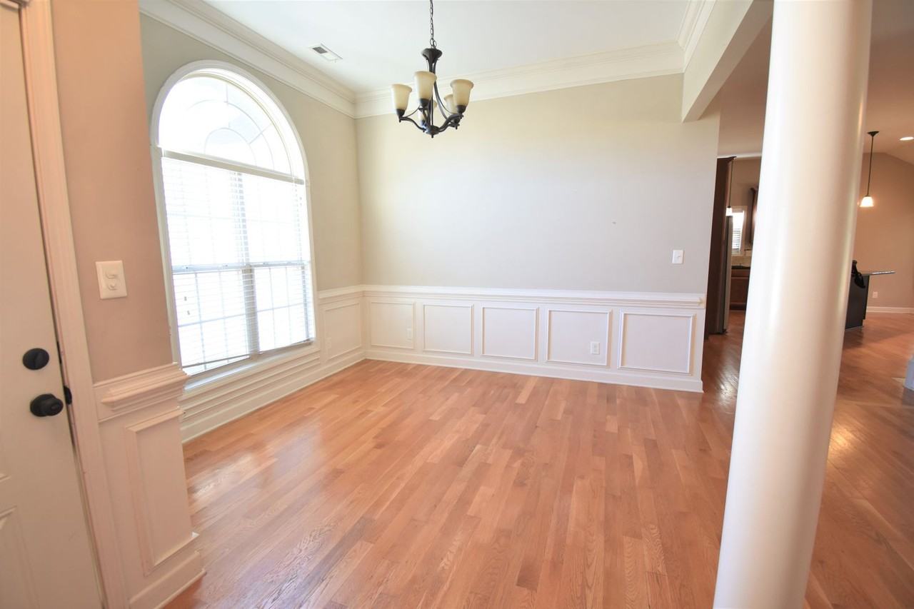 3871 Glencorra Dr - Photo 4 of 24