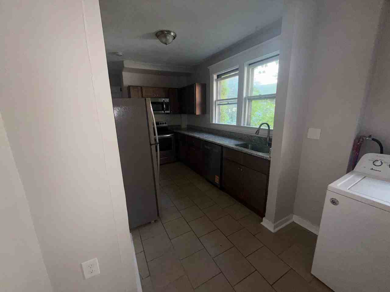 10 S Main Ave - Photo 7 of 11