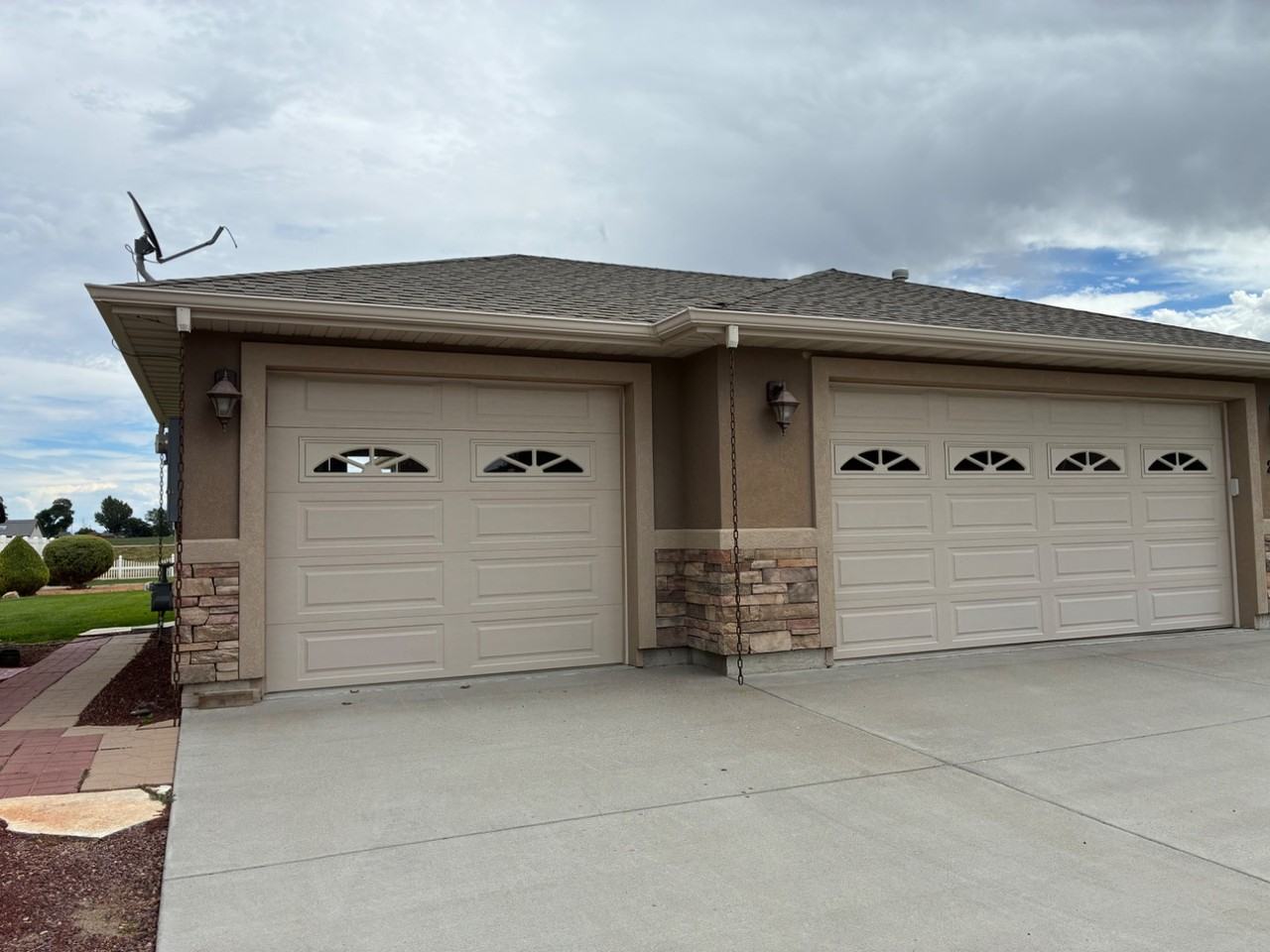 234 Greenbrier Dr - Photo 3 of 20