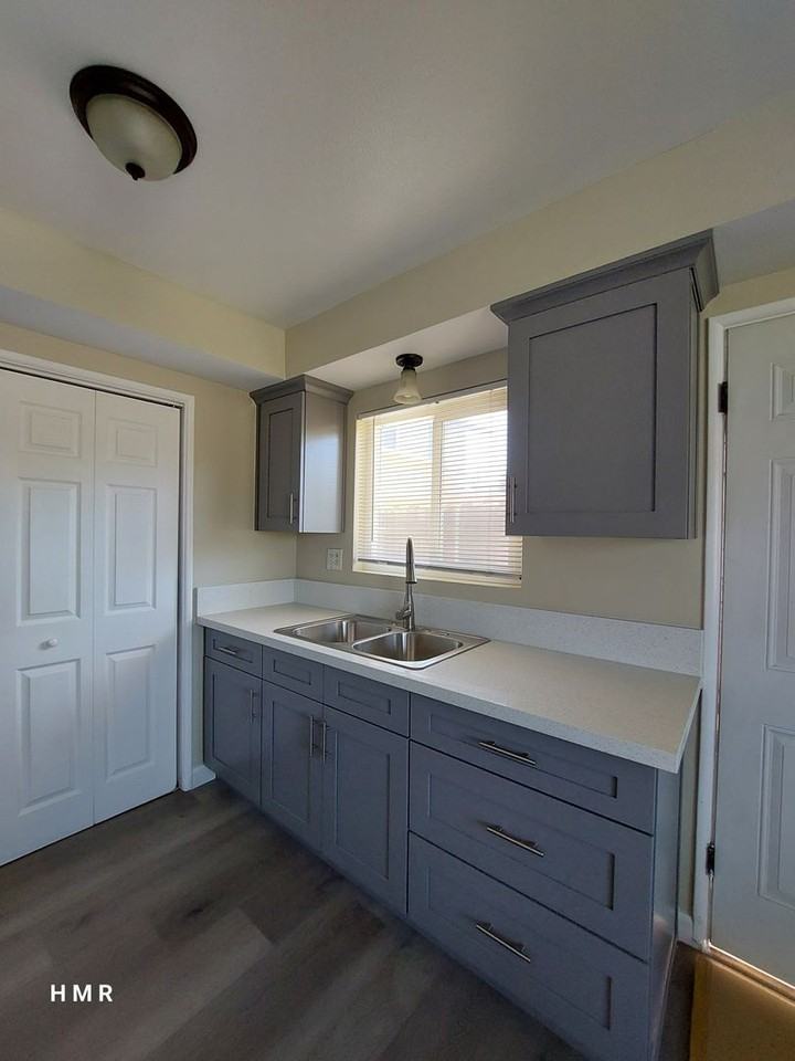 5386 Kingsley St - Photo 6 of 17
