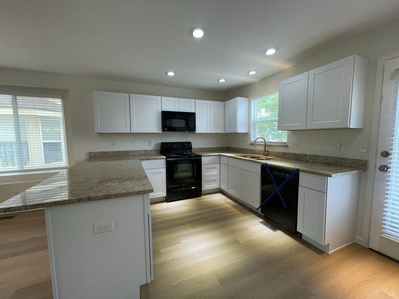 2238 Dogwood Dr - Photo 2 of 21