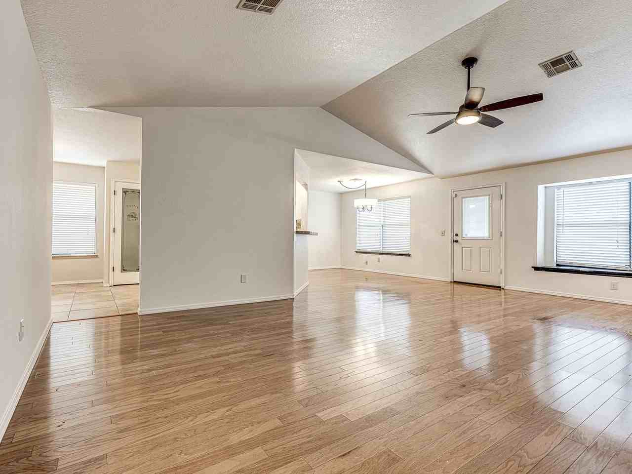 508 Old Bugle Rd - Photo 2 of 28