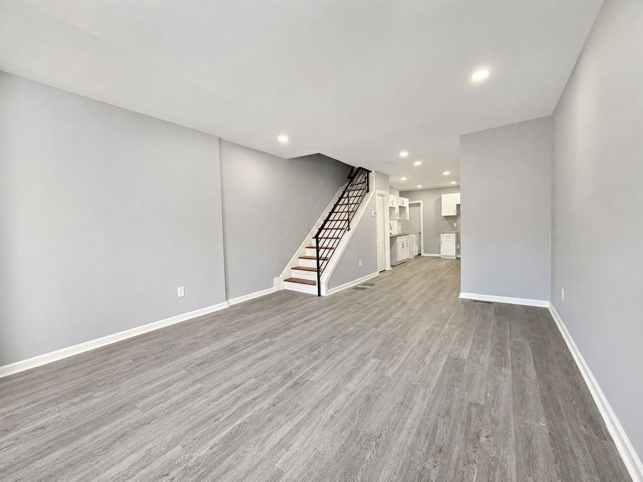 1308 S Reese St - Photo 2 of 21
