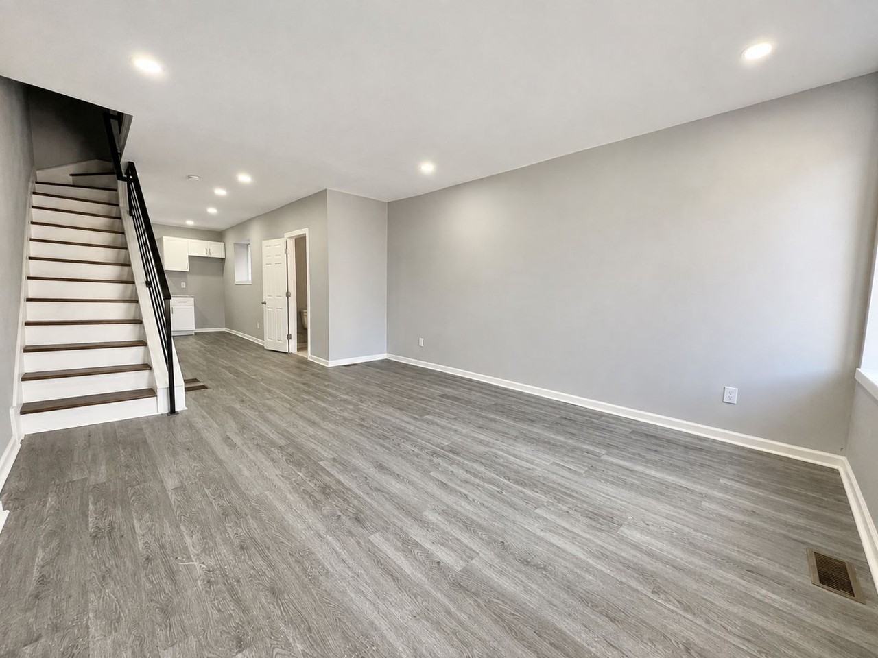 1308 S Reese St - Photo 3 of 21