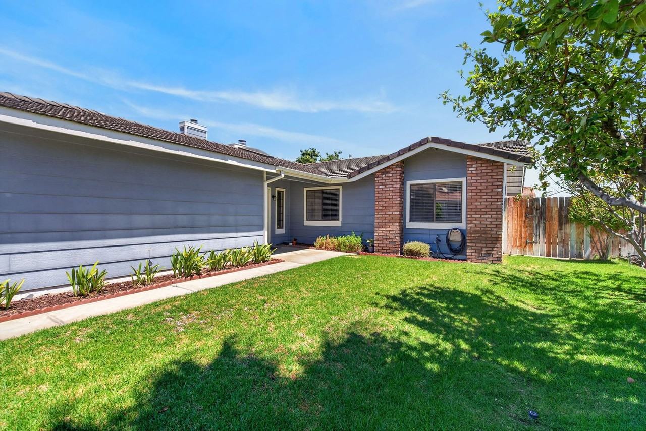 4109 Yukon Way - Photo 4 of 23