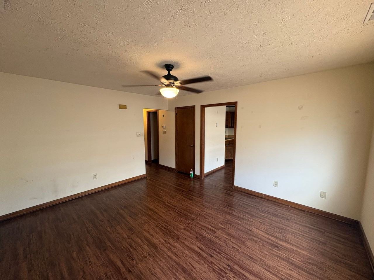 5925 Labonte Rd - Photo 3 of 26
