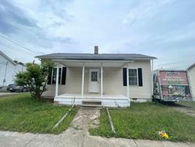 17 Laurel Ave - Photo 1 of 1