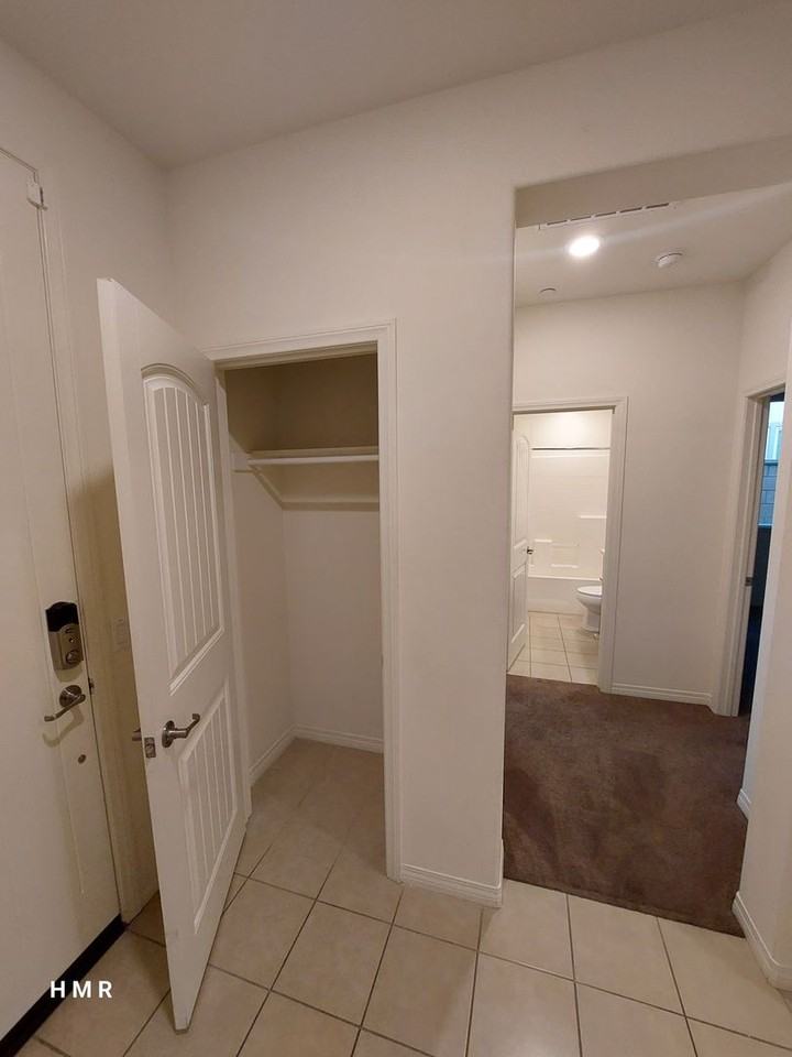 13143 Chatham Dr - Photo 5 of 50