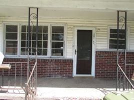 featured image of 307 1/2 Manning Ave