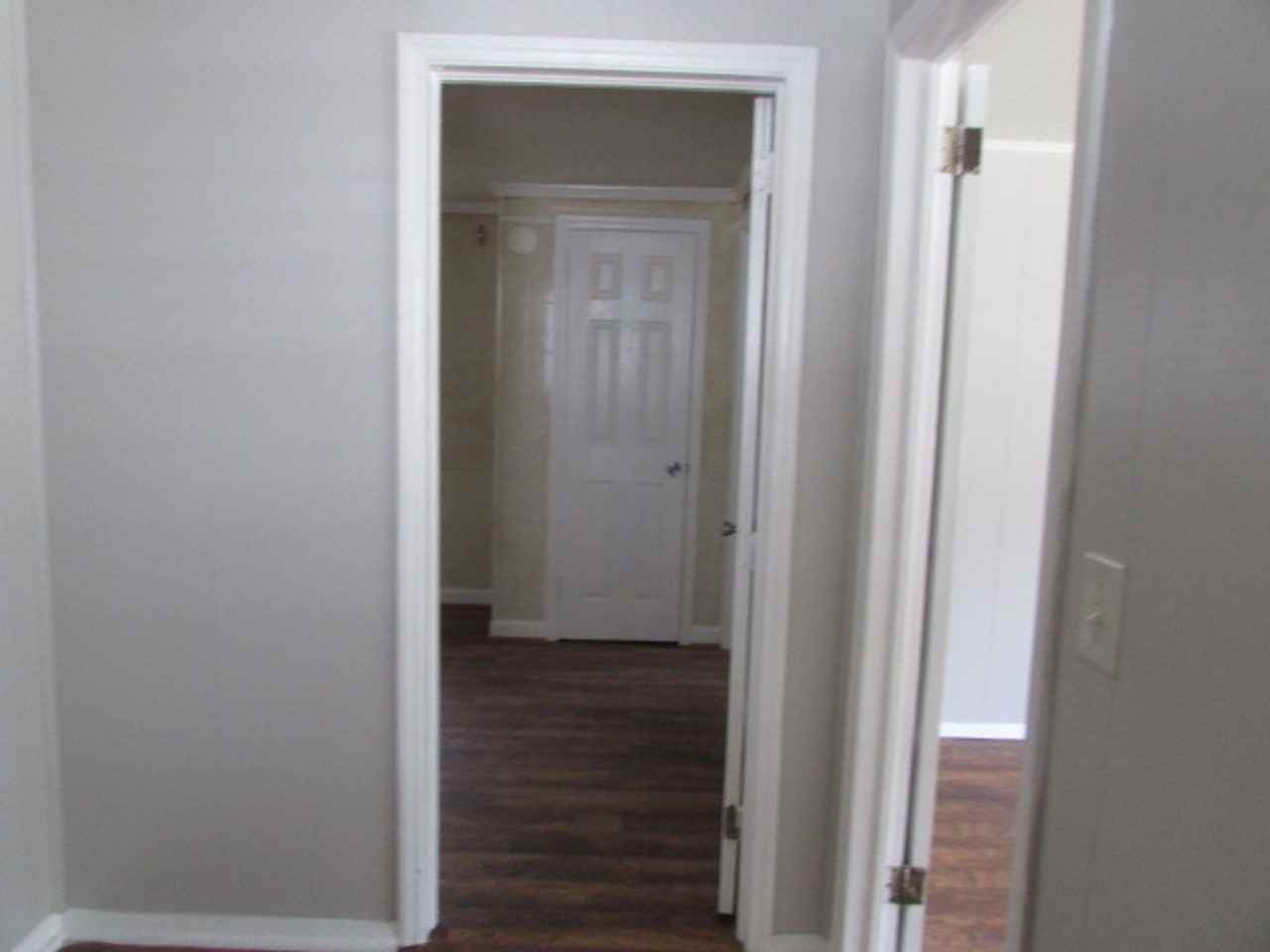 307 1/2 Manning Ave - Photo 5 of 12