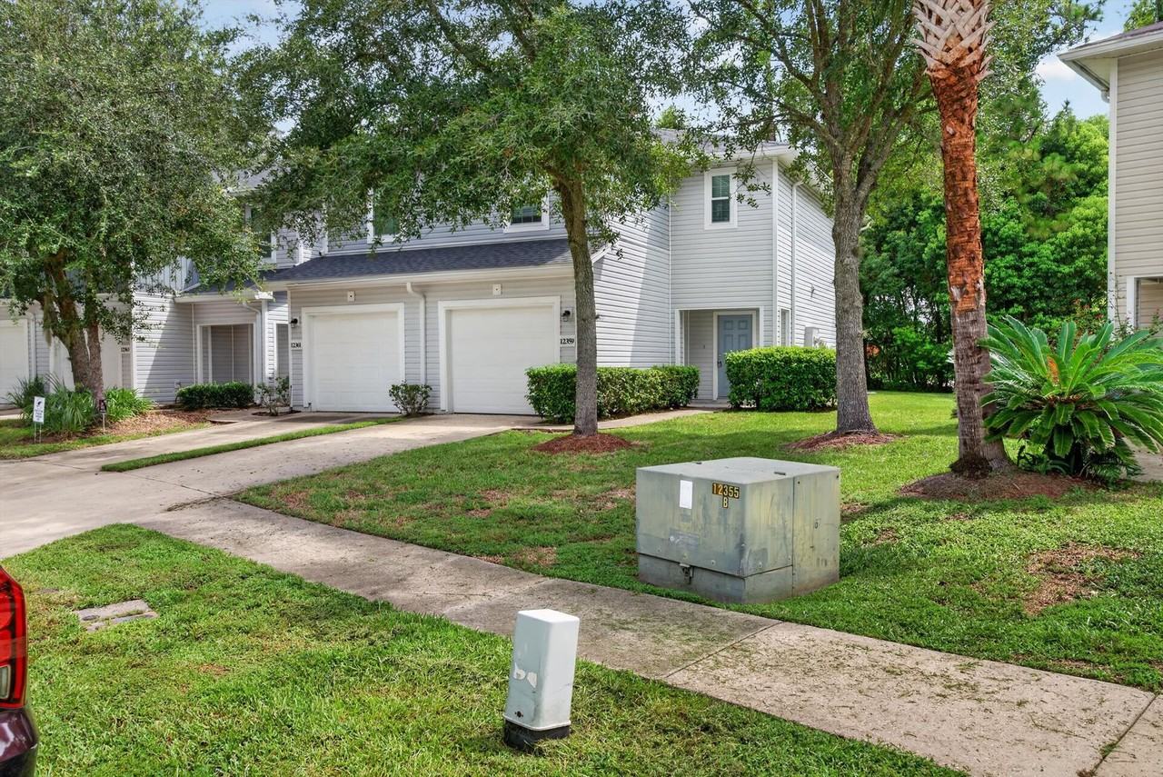 12359 Mangrove Forest Ct - Photo 2 of 31