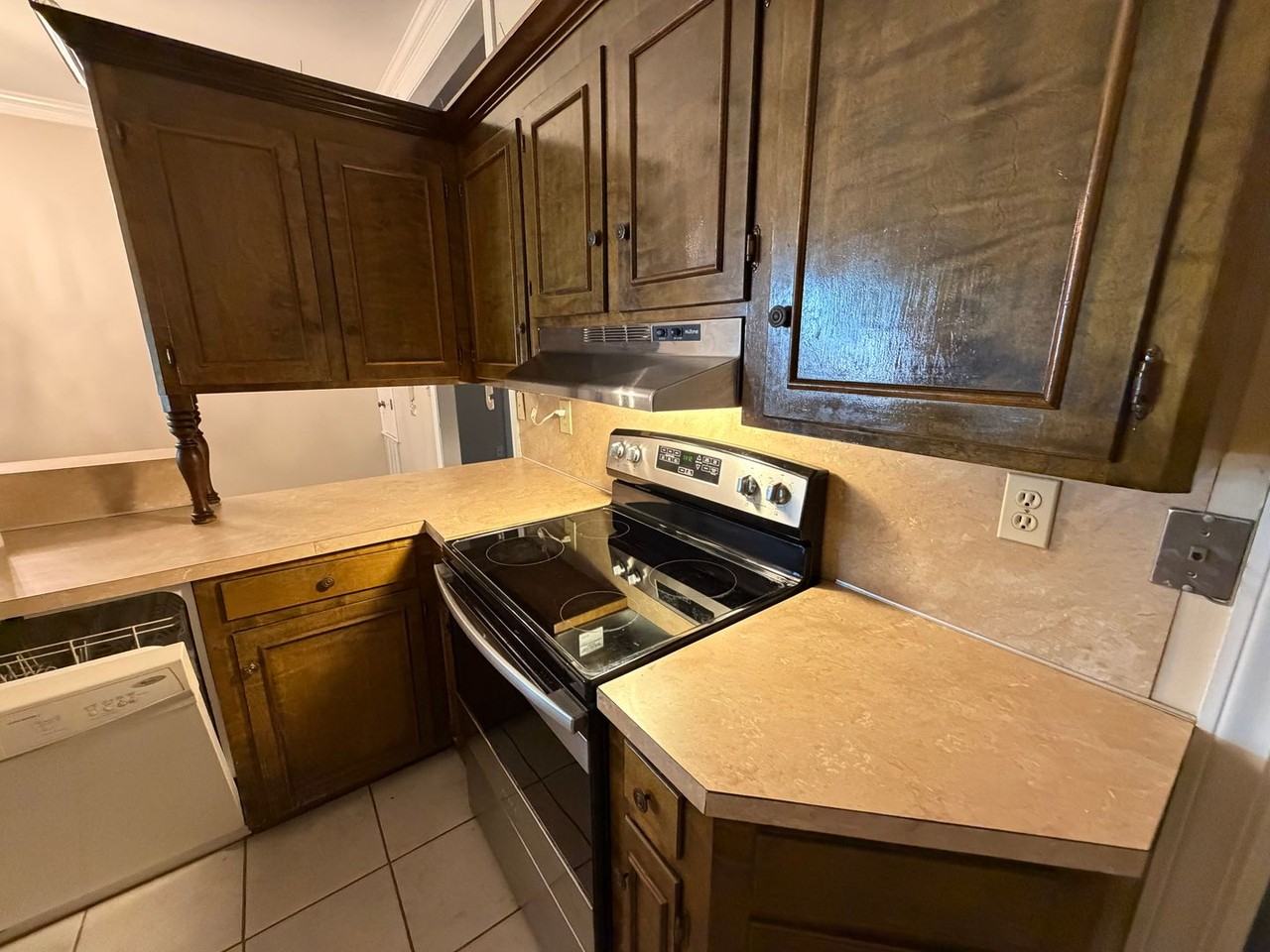 3815 Creswell Ave - Photo 5 of 14