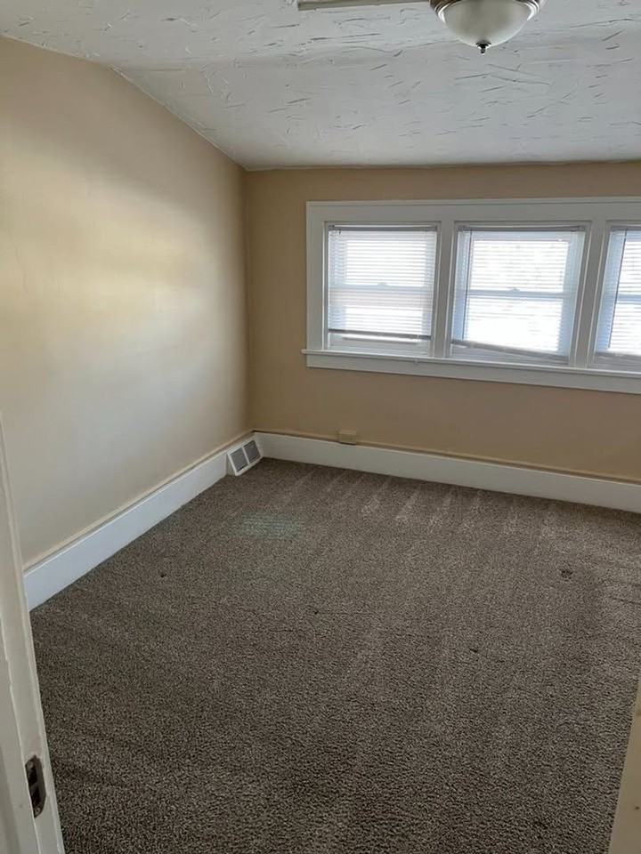 20465 Langford Way - Photo 5 of 10