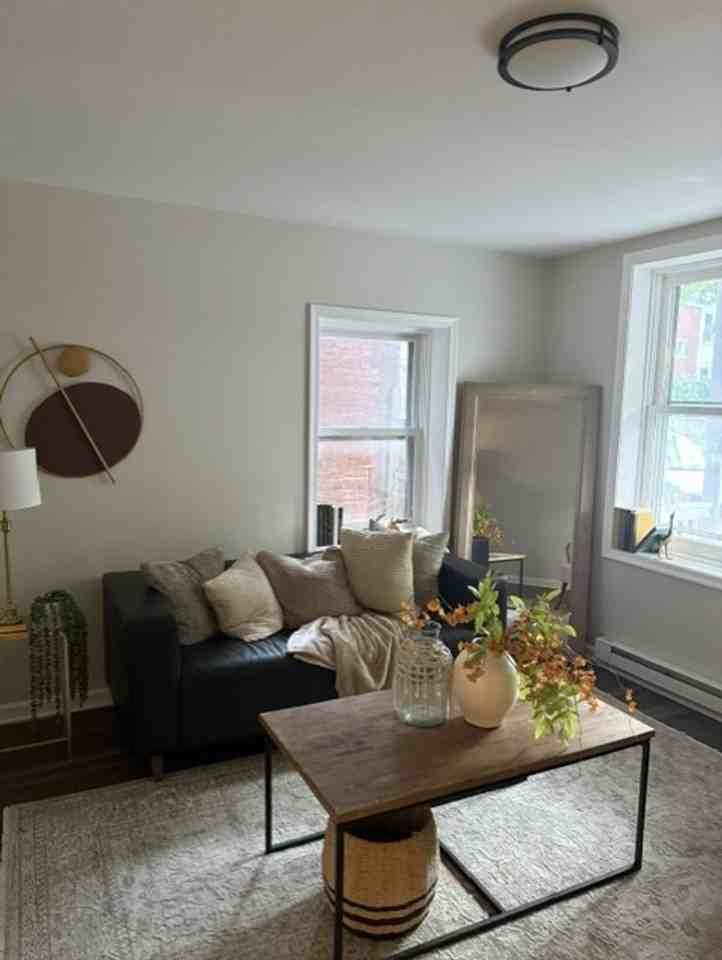 74A N 18th St - Photo 3 of 17