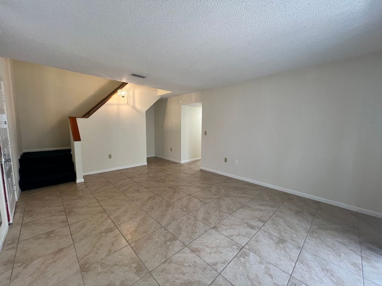 3583 Raintree Cir - Photo 3 of 25