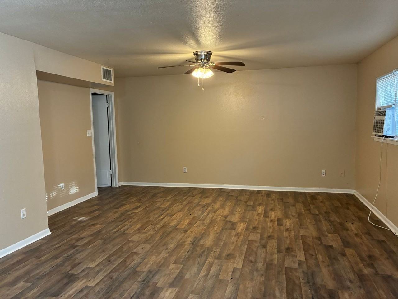Cedarknoll Apartments - Photo 7 of 10