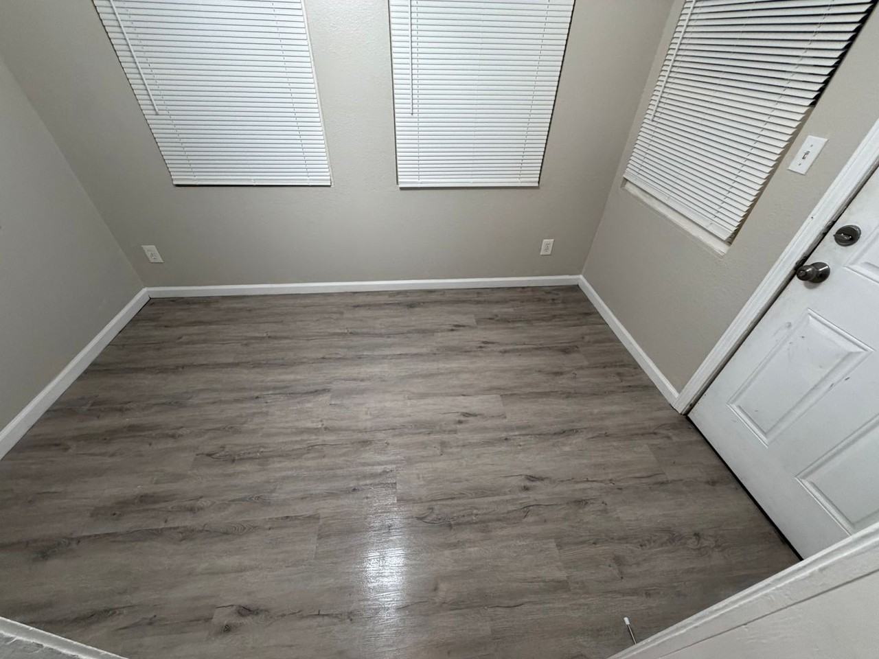 334 Crawford Rd - Photo 4 of 13