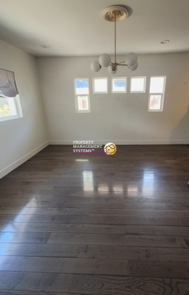 1533 E Emerson Ave - Photo 3 of 22
