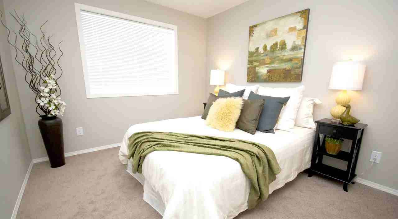 Laurel Meadows - Photo 7 of 15