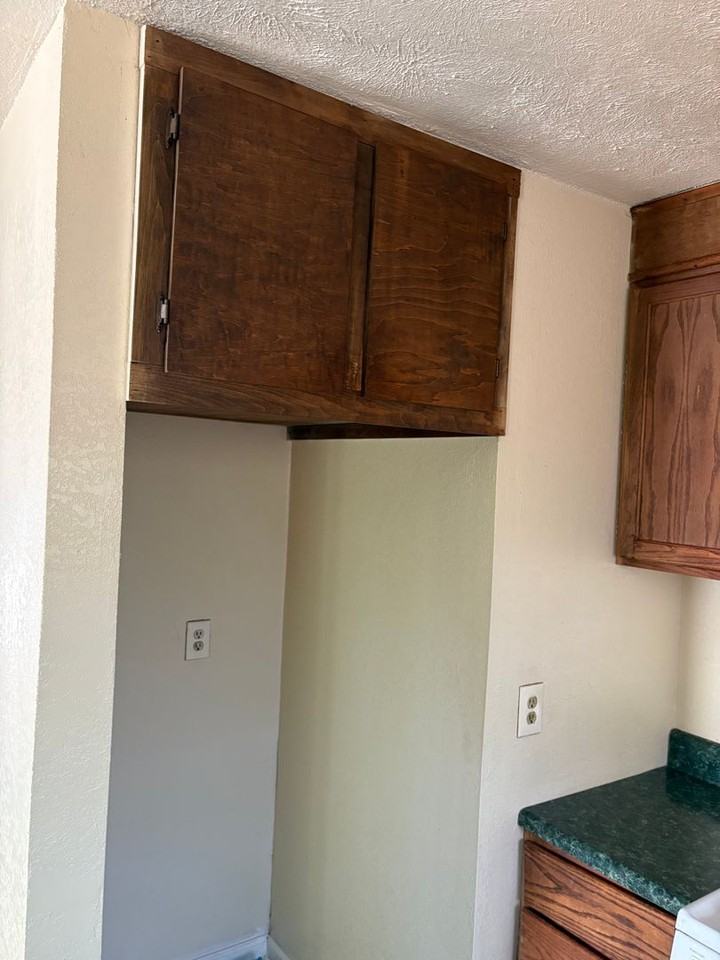 209 Harold St - Photo 5 of 17