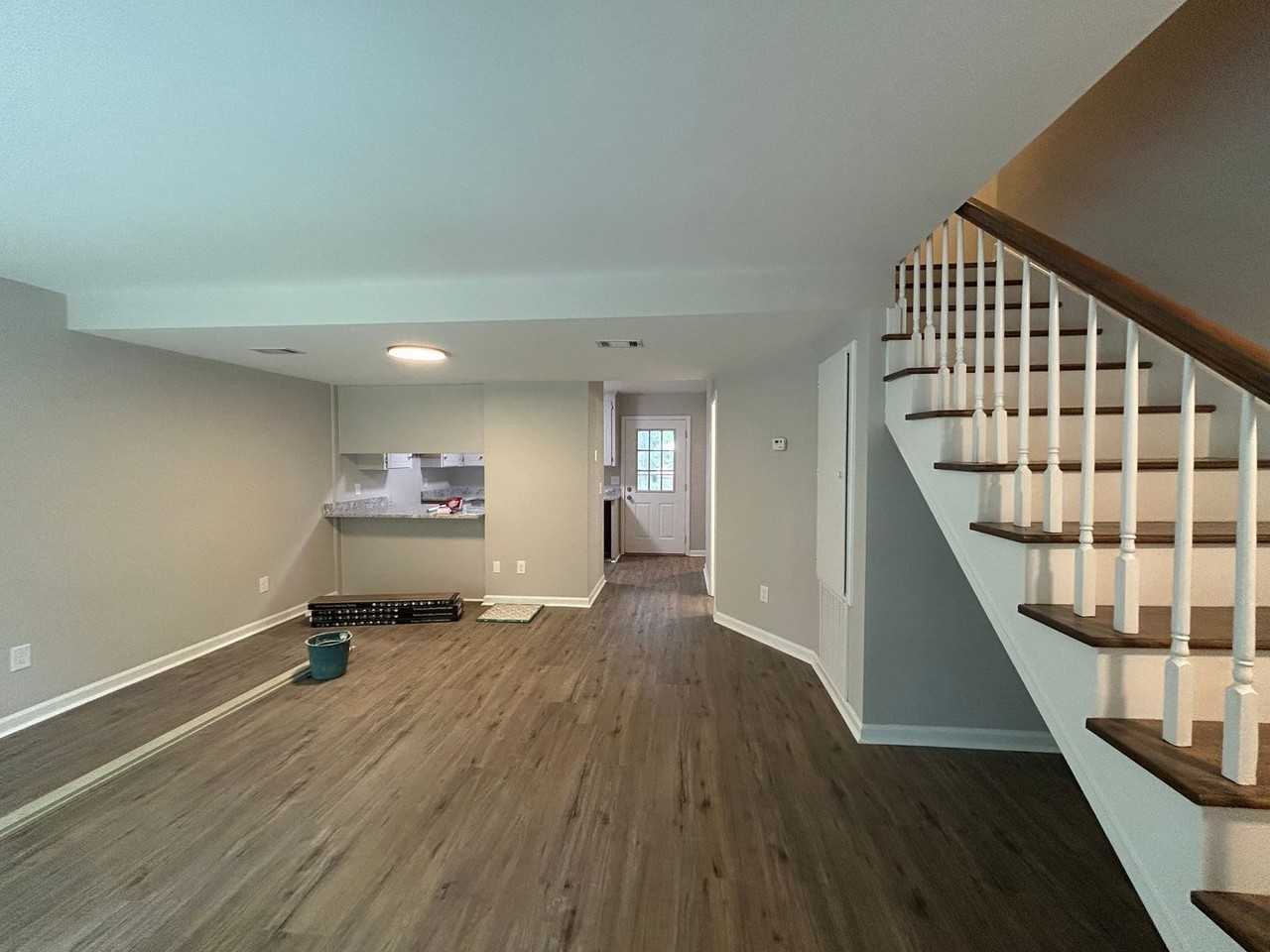 542 Greentree Ter - Photo 2 of 22