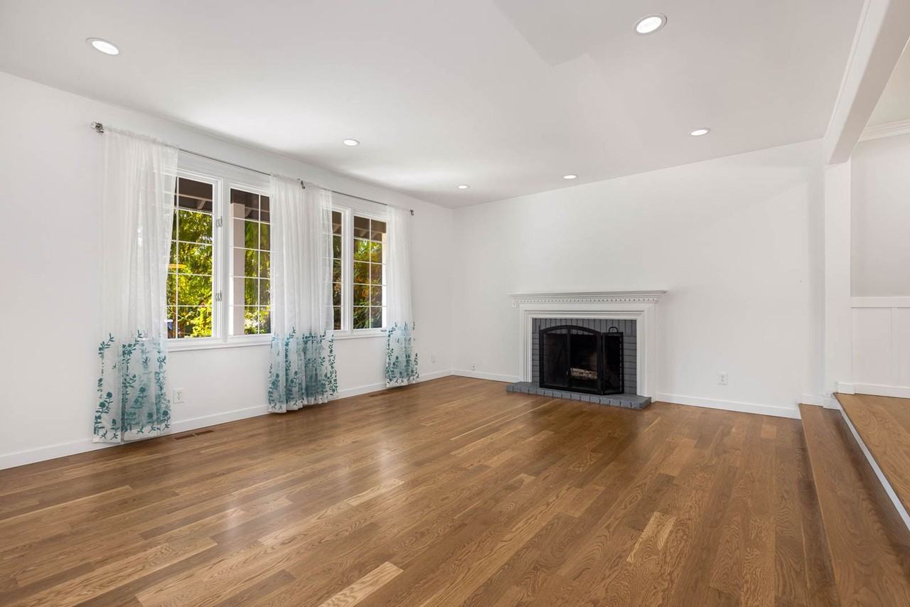 3840 206th Pl Ne - Photo 3 of 27