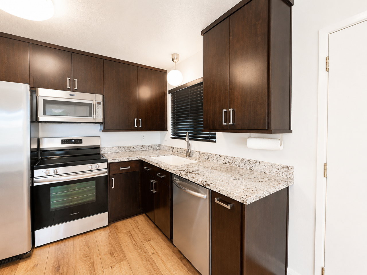 3008 Cardillo Ave - Photo 6 of 18
