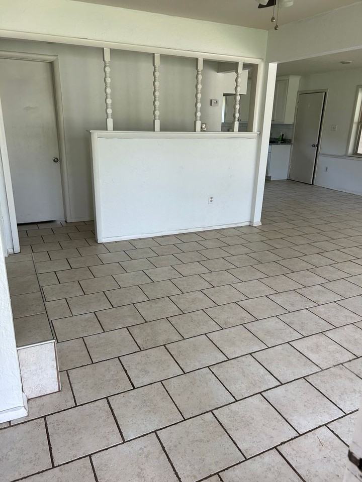 829 Maple Shade Rd - Photo 6 of 13