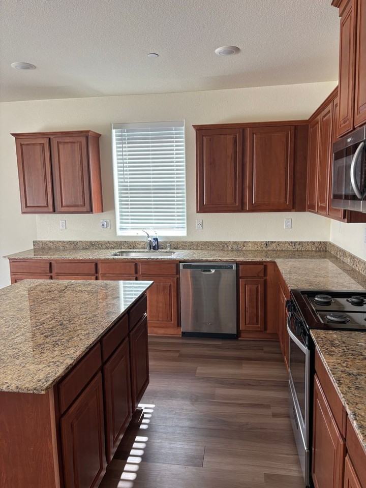 2359 Nectar Way - Photo 3 of 18
