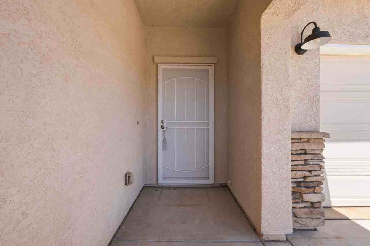 2877 Ukonom Dr - Photo 3 of 24